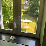 Belle Maison Privee Avec Jardin Dans Le Centre De *